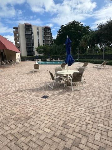 3301 N Country Club Drive 506, Aventura, FL 33180