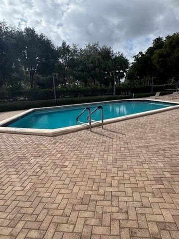 3301 N Country Club Drive 506, Aventura, FL 33180