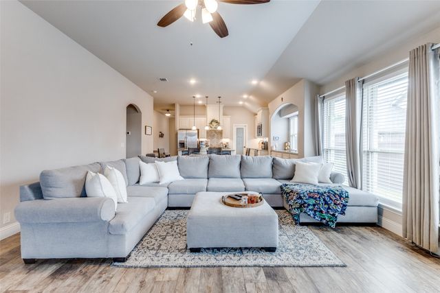 3805 Orleans Way, Forney, TX 75126