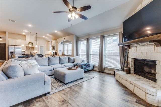 3805 Orleans Way, Forney, TX 75126