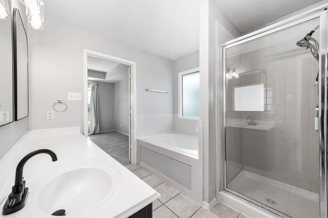 4502 Park Trail Lane, Pasadena, TX 77505