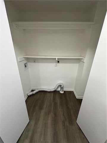 11743 Oakmont Street, Overland Park, KS 66210