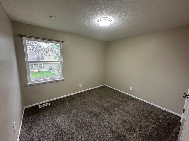 11743 Oakmont Street, Overland Park, KS 66210