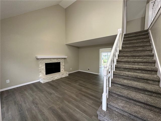 11743 Oakmont Street, Overland Park, KS 66210