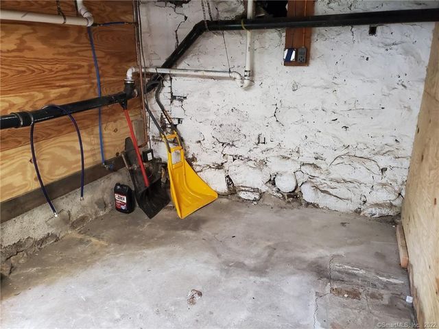 39 Division Street 1, Danbury, CT 06810