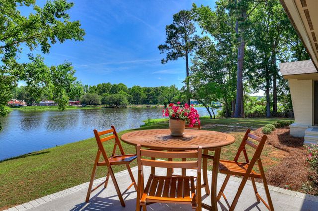 118 Lake Bluff Drive, Waynesboro, GA 30830