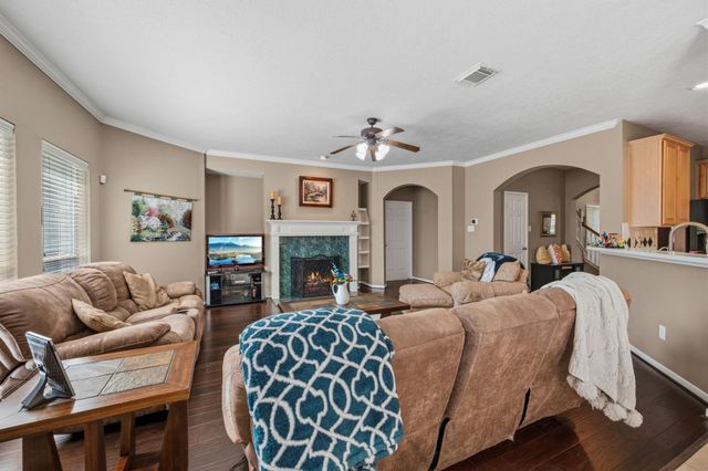 18939 Hikers Trail Drive, Humble, TX 77346