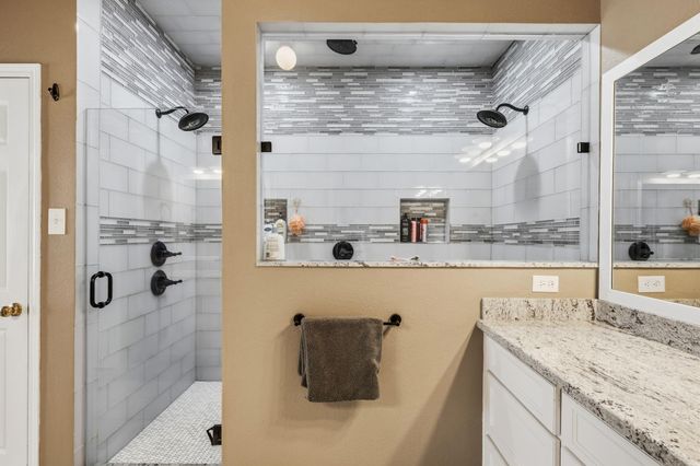 18939 Hikers Trail Drive, Humble, TX 77346