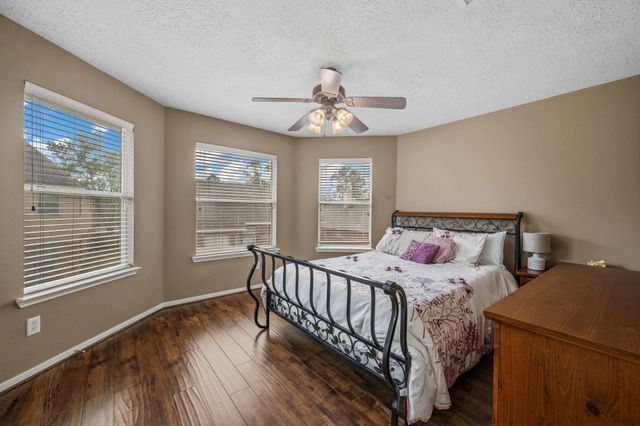 18939 Hikers Trail Drive, Humble, TX 77346