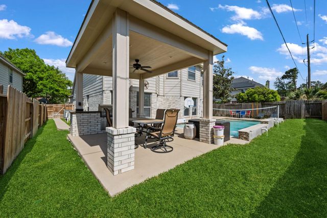 18939 Hikers Trail Drive, Humble, TX 77346