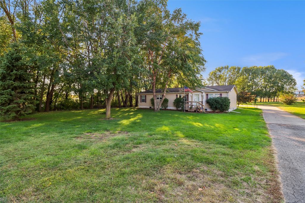 5080 NE 3rd Street, Des Moines, IA 50313