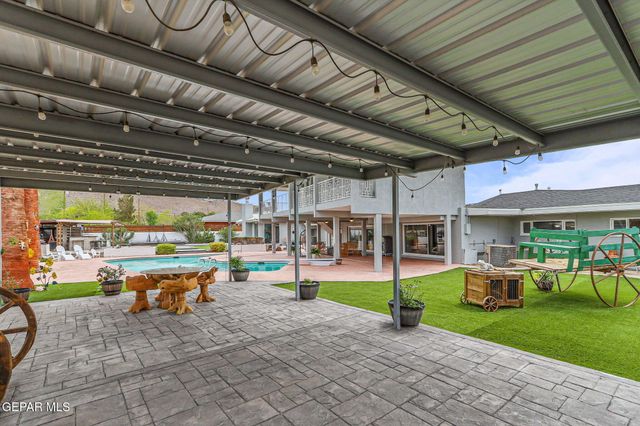 701 LA CRUZ Drive, El Paso, TX 79902