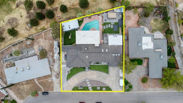 701 LA CRUZ Drive, El Paso, TX 79902
