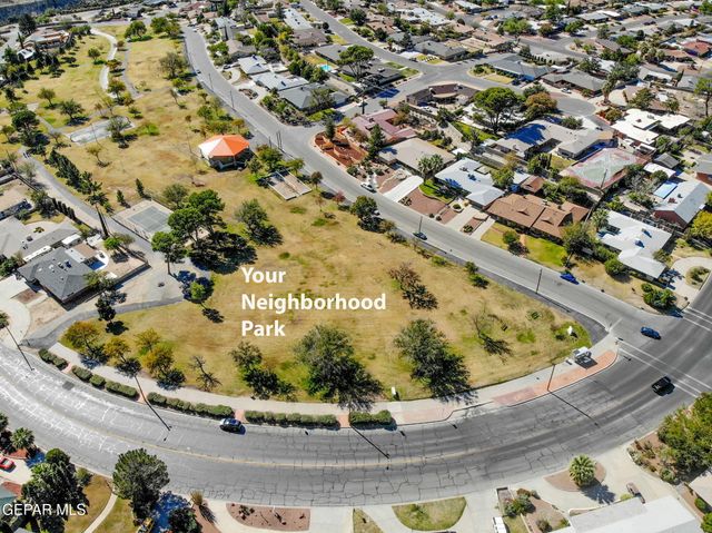 701 LA CRUZ Drive, El Paso, TX 79902