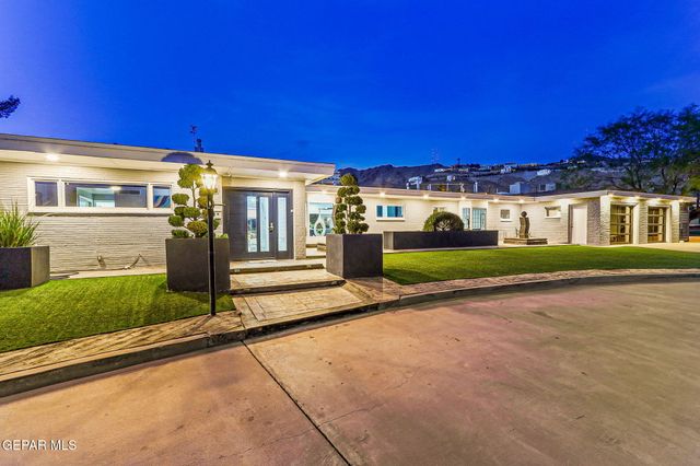 701 LA CRUZ Drive, El Paso, TX 79902