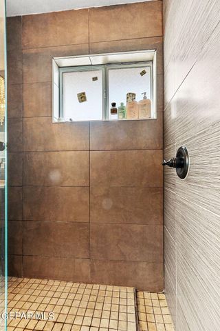 701 LA CRUZ Drive, El Paso, TX 79902