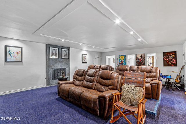701 LA CRUZ Drive, El Paso, TX 79902