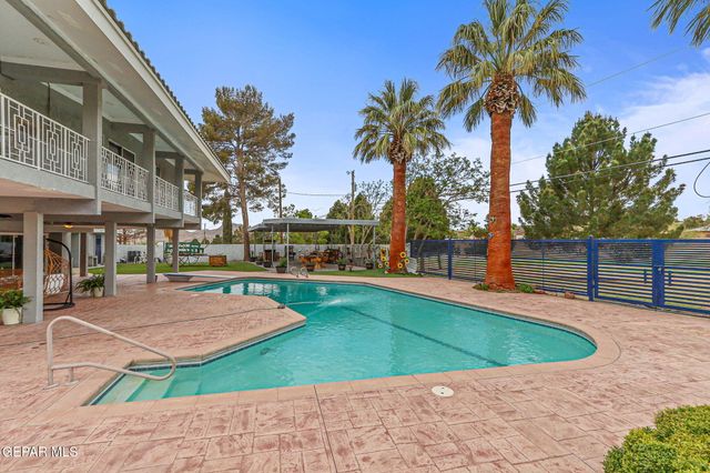 701 LA CRUZ Drive, El Paso, TX 79902
