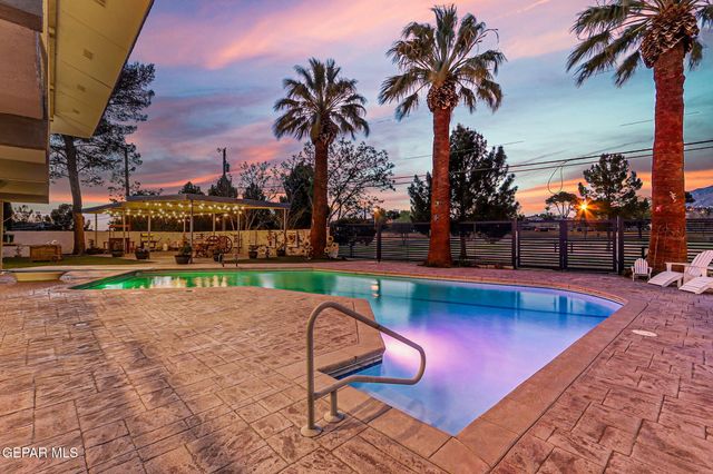 701 LA CRUZ Drive, El Paso, TX 79902