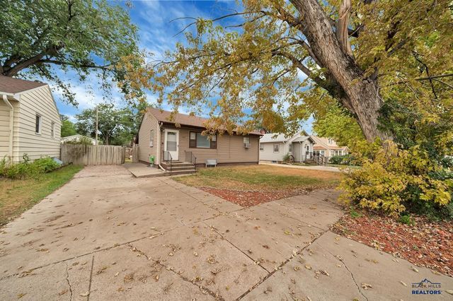 2017 5TH ST, Rapid City, SD 57701