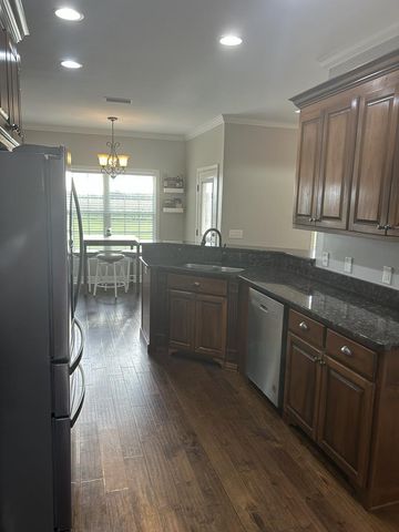 870 Windmill Rd., Newton, AL 36352