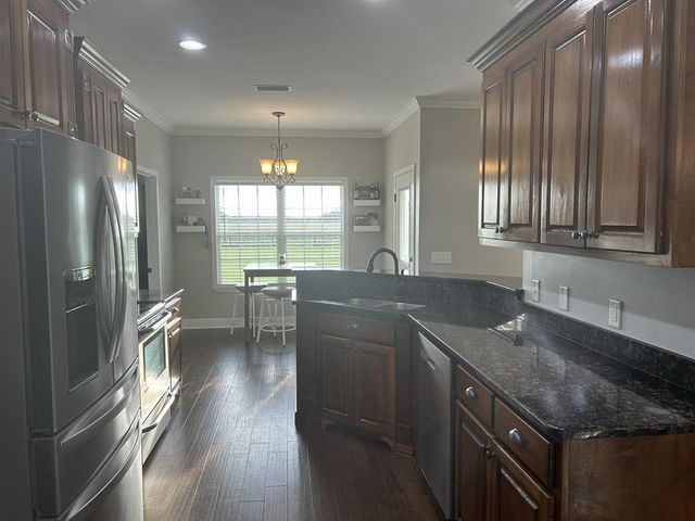 870 Windmill Rd., Newton, AL 36352