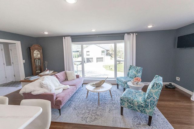 2500 BLUFF BLVD, Columbia, MO 65201