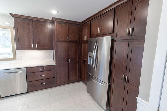 2500 BLUFF BLVD, Columbia, MO 65201