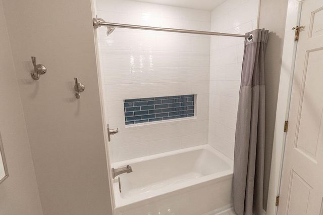 2500 BLUFF BLVD, Columbia, MO 65201