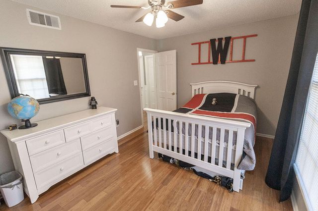 2500 BLUFF BLVD, Columbia, MO 65201