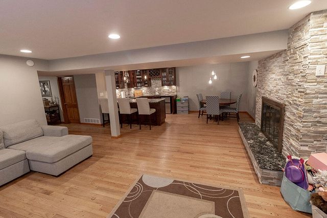 2500 BLUFF BLVD, Columbia, MO 65201