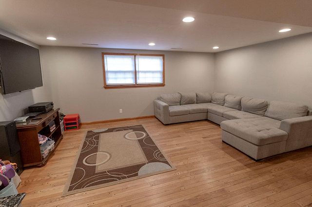 2500 BLUFF BLVD, Columbia, MO 65201