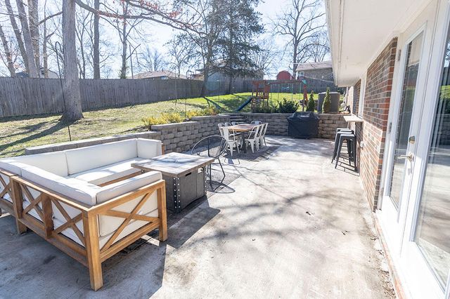 2500 BLUFF BLVD, Columbia, MO 65201