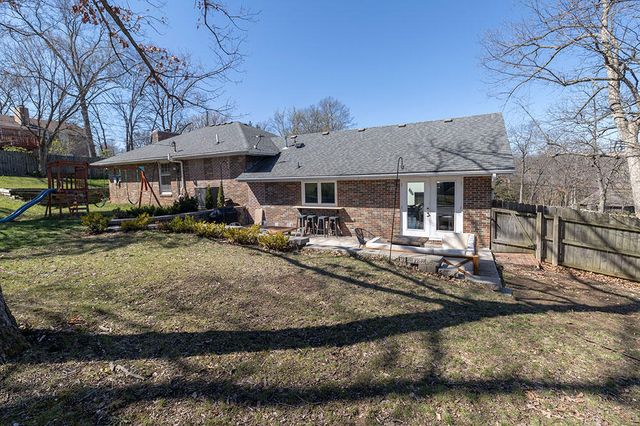 2500 BLUFF BLVD, Columbia, MO 65201