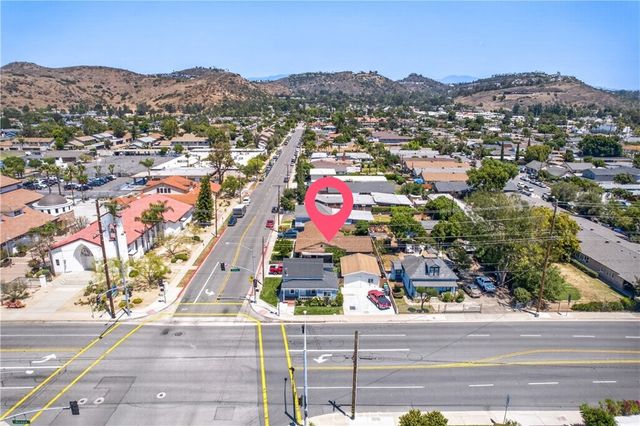 11742 Hewes, Orange, CA 92869