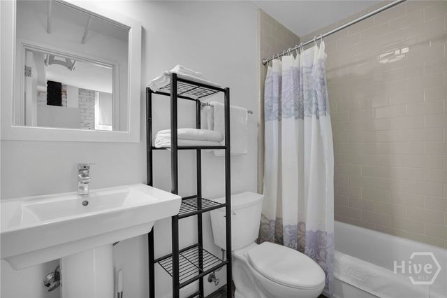 310 W Broughton Street 2000, Savannah, GA 31401