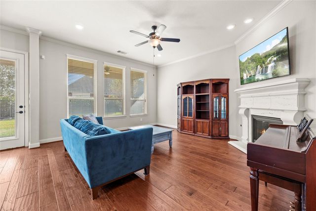 6407 Sunstone Falls Lane, Katy, TX 77493