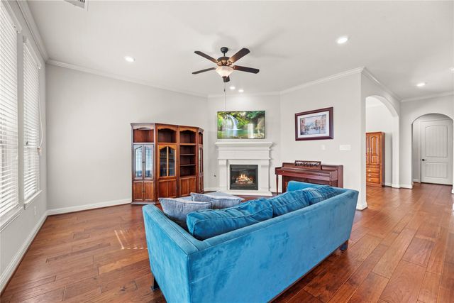 6407 Sunstone Falls Lane, Katy, TX 77493