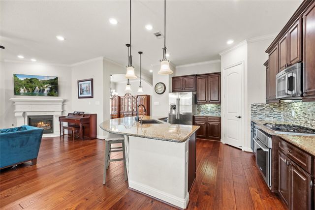6407 Sunstone Falls Lane, Katy, TX 77493