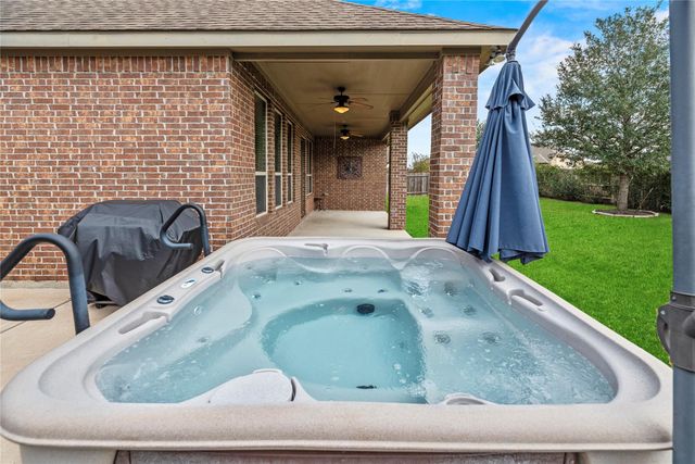 6407 Sunstone Falls Lane, Katy, TX 77493