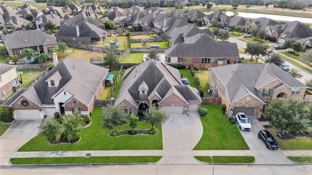 6407 Sunstone Falls Lane, Katy, TX 77493