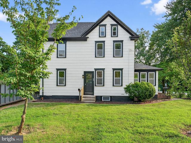 1000 CLEMENTS BRIDGE RD, Barrington, NJ 08007