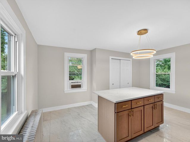 1000 CLEMENTS BRIDGE RD, Barrington, NJ 08007