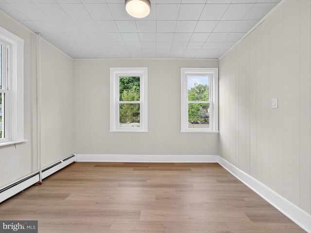 1000 CLEMENTS BRIDGE RD, Barrington, NJ 08007