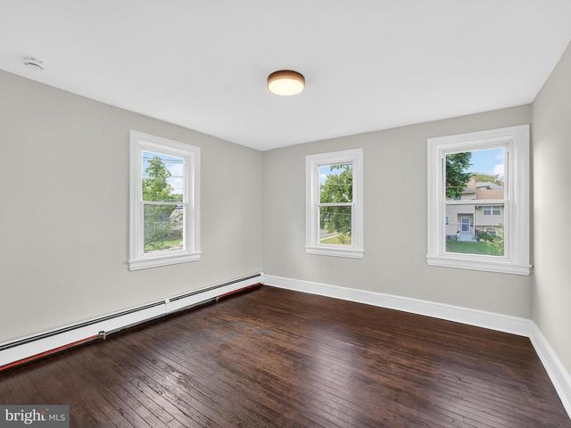 1000 CLEMENTS BRIDGE RD, Barrington, NJ 08007