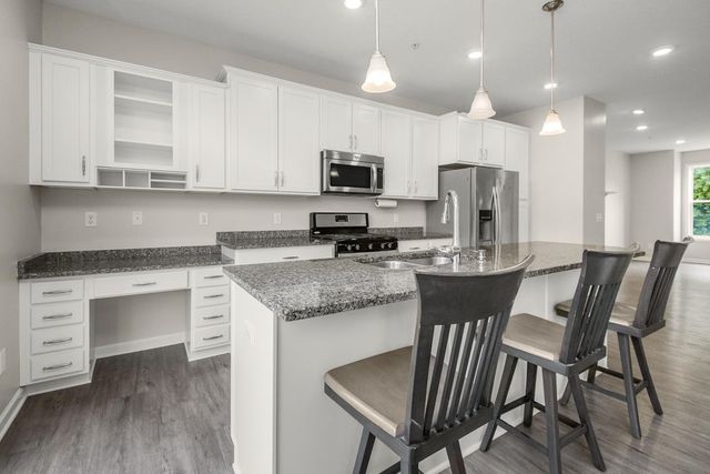 2137 River Valley Lane, Eagan, MN 55122