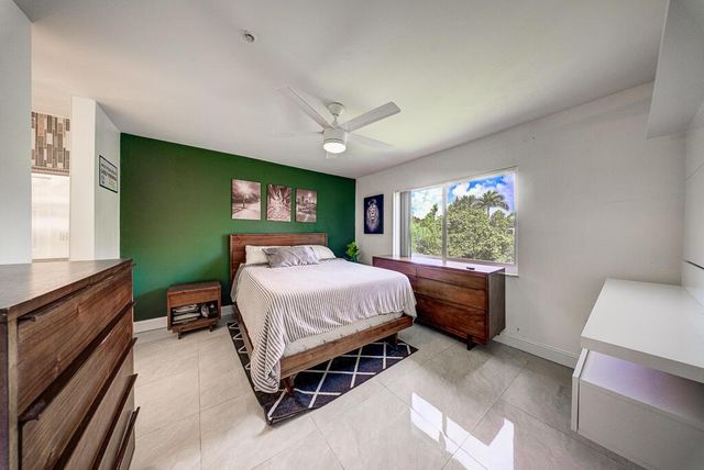 500 Scotia Drive 302, Hypoluxo, FL 33462