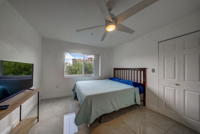 500 Scotia Drive 302, Hypoluxo, FL 33462