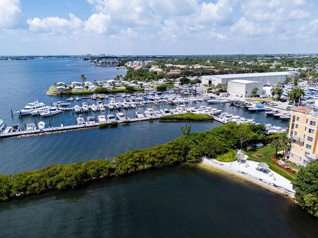 500 Scotia Drive 302, Hypoluxo, FL 33462