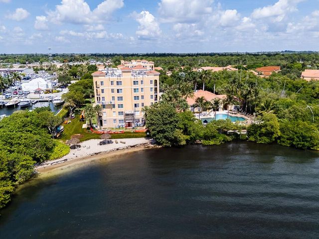500 Scotia Drive 302, Hypoluxo, FL 33462